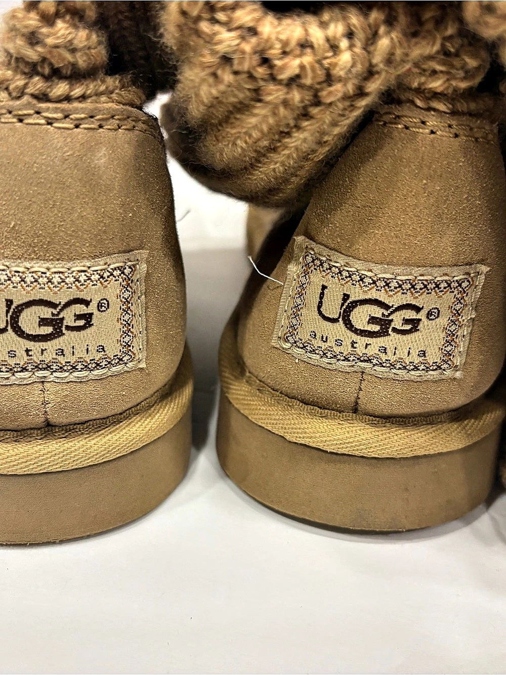 UGG Classic Cardy Knit Boots in Tan Brown Women's size 8 - Picture 3 of 9